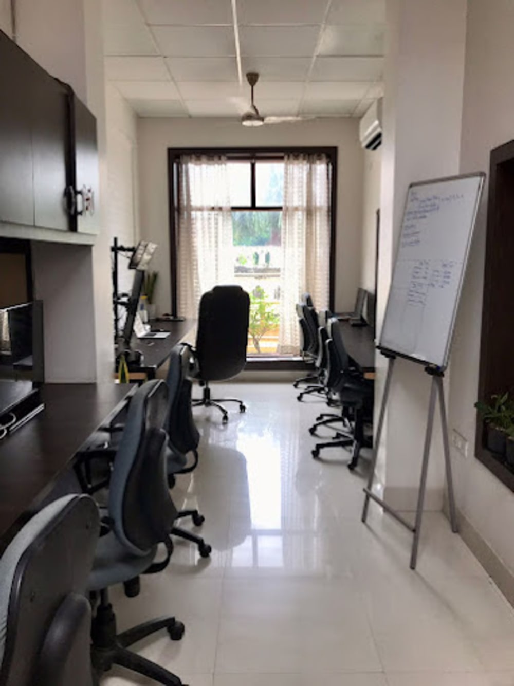 Shivam Tower Maqbara Rd- Lucknow