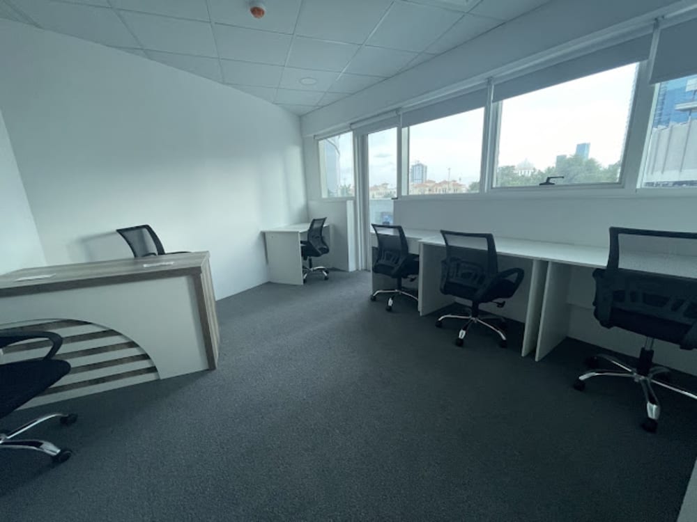 AlMas Business Center