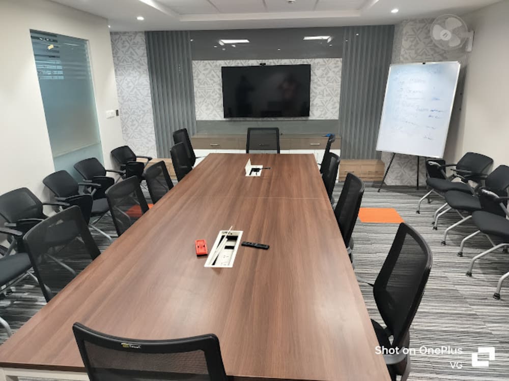 Cubispace Hyundai Building- Lucknow