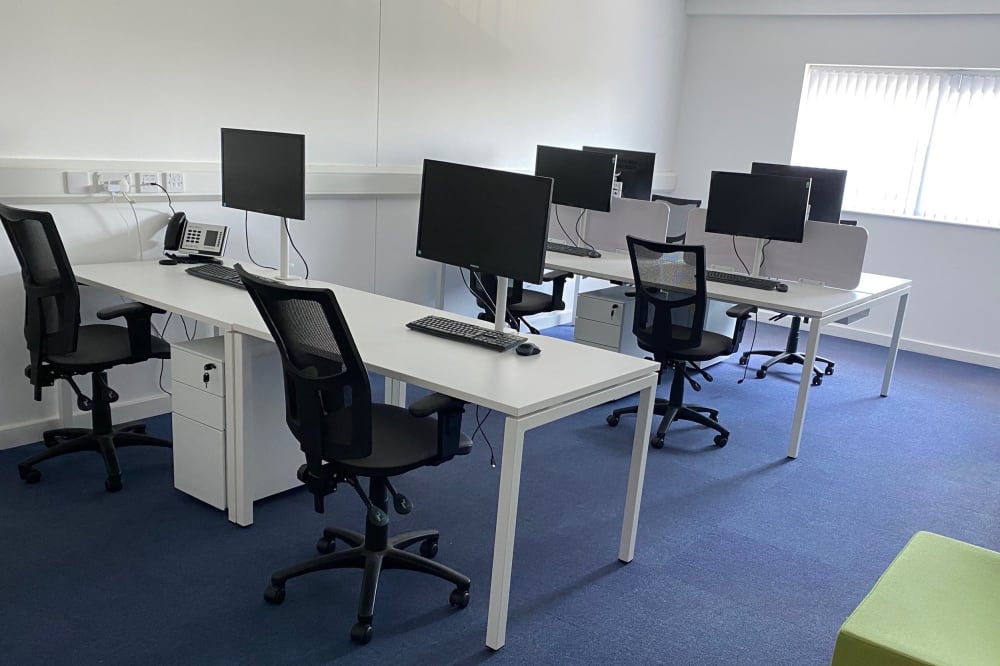 Ongar Business Centre Lundy lulla