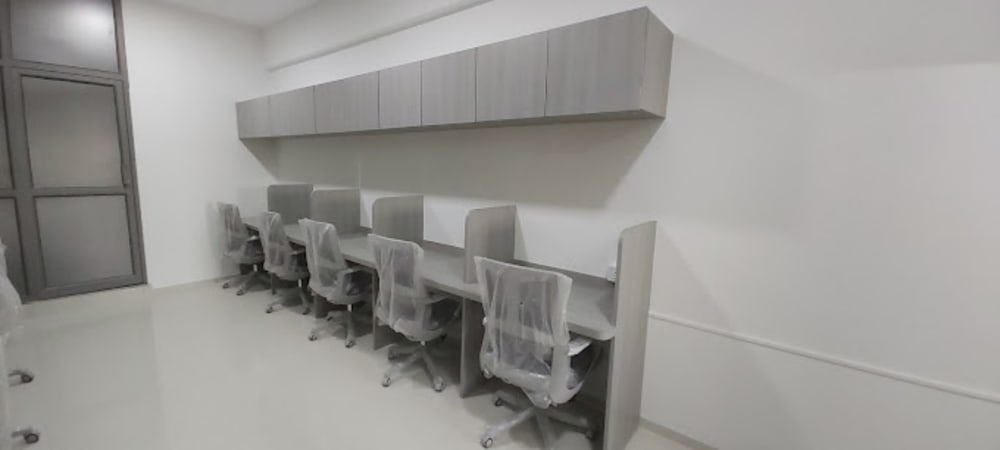 DeskNet Nikol Naroda