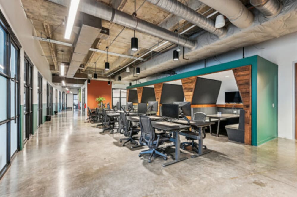 Common Desk Granite Park