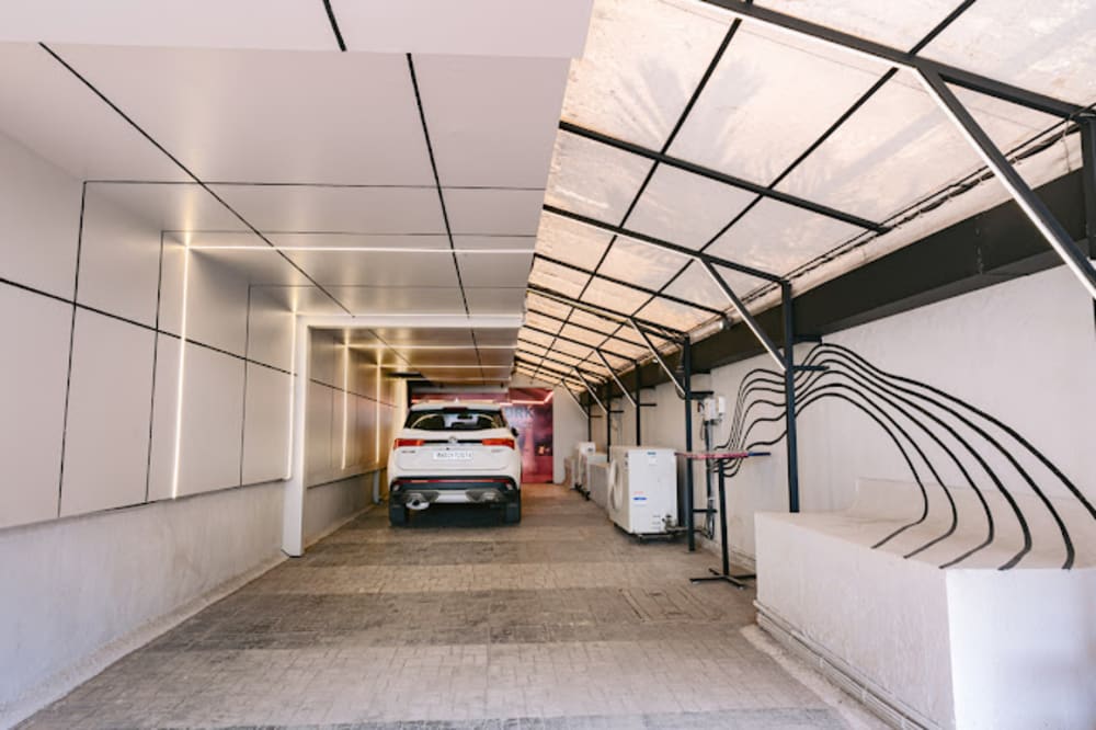 Plug N Work Vile Parle West