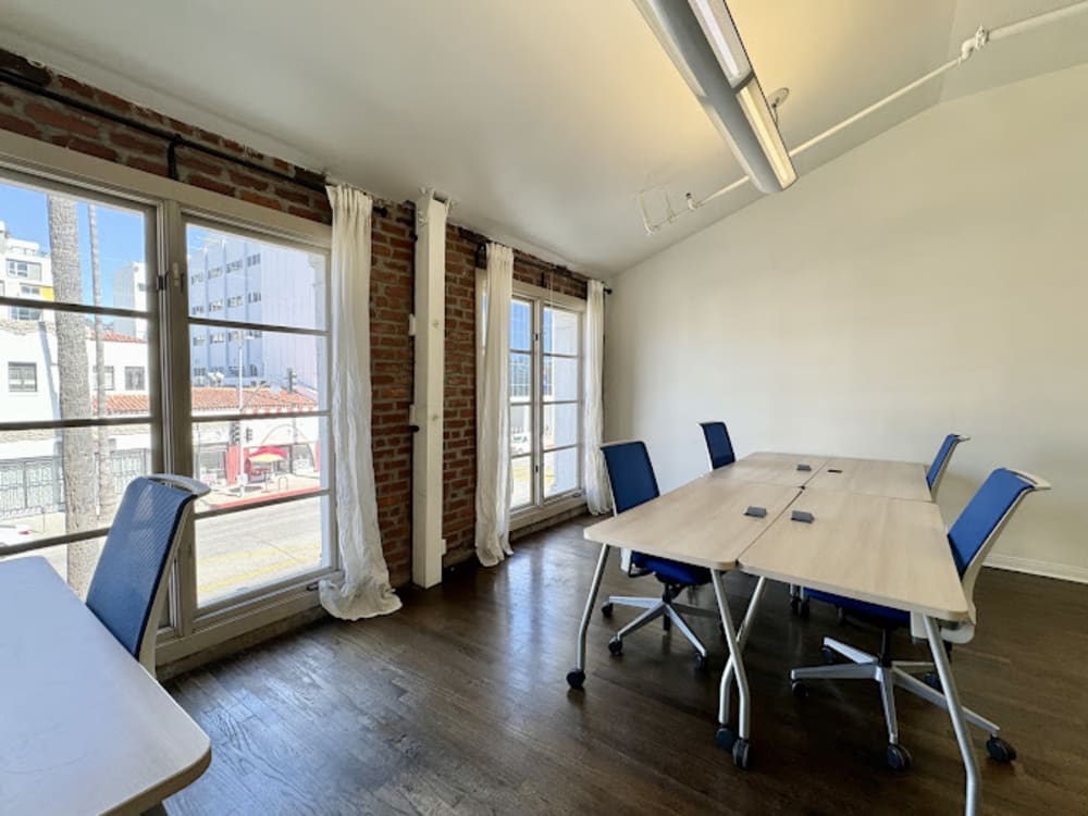 BLANKSPACES Hollywood Coworking