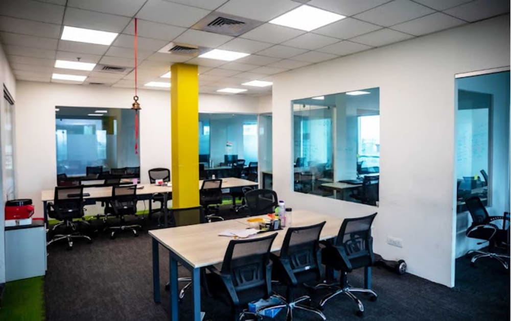 QO SPACE 3rd Suraj Deep Complex- Lucknow