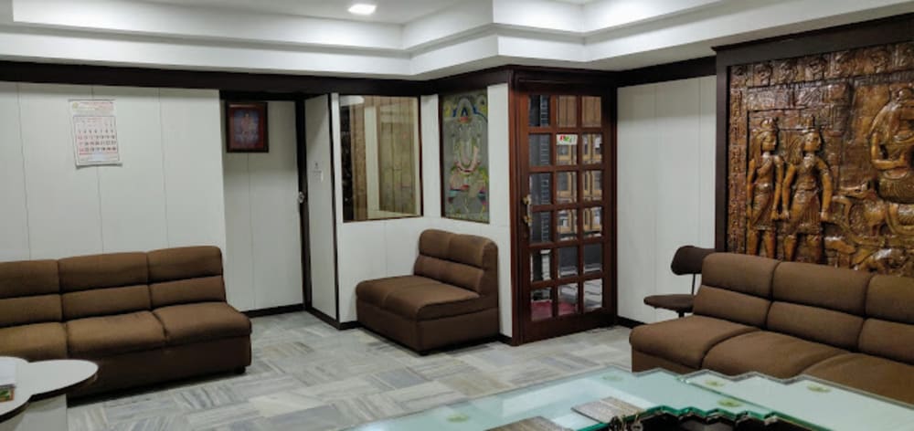 HM Plaza Business Centre Mullick Bazar