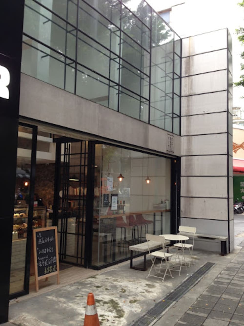 Project 0.1 Zhongzheng Road Taipei