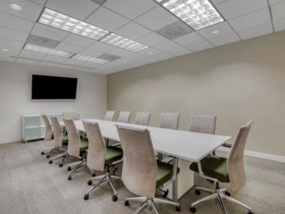 Regus 2475 Northwinds Parkway