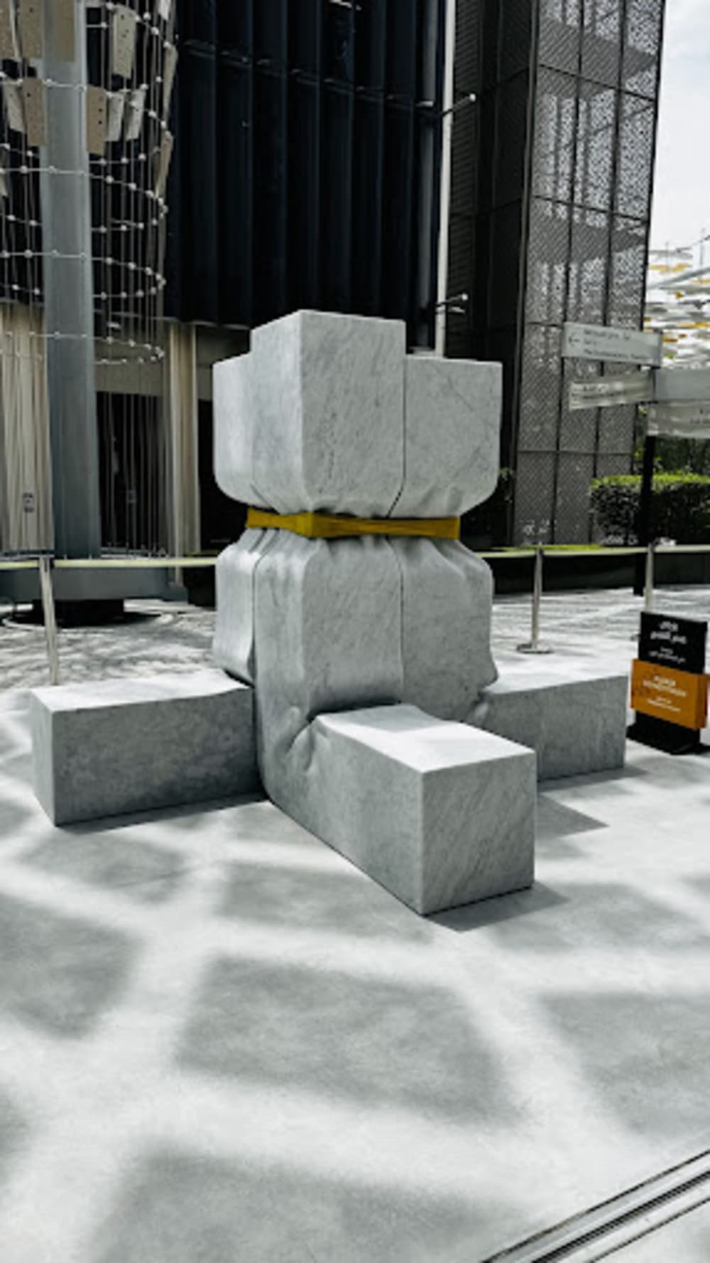 Bisdesk Sheikh Zayed Rd