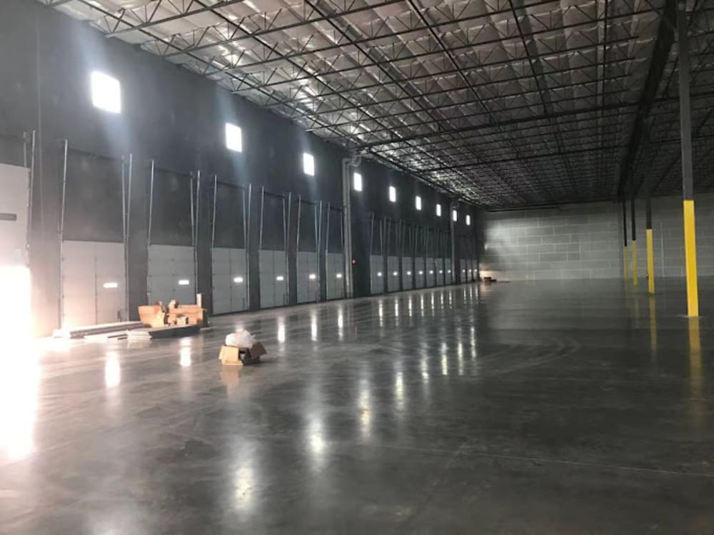 Cubework 83rd Ave suite