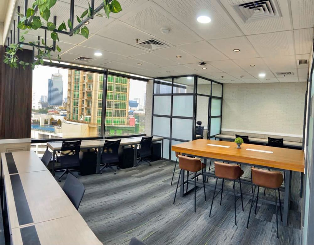 Uptown Serviced Office