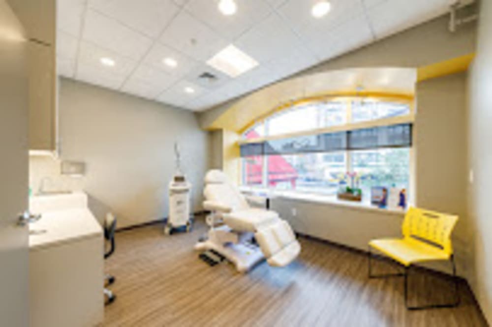 Vansanity 500 Commonwealth Ave