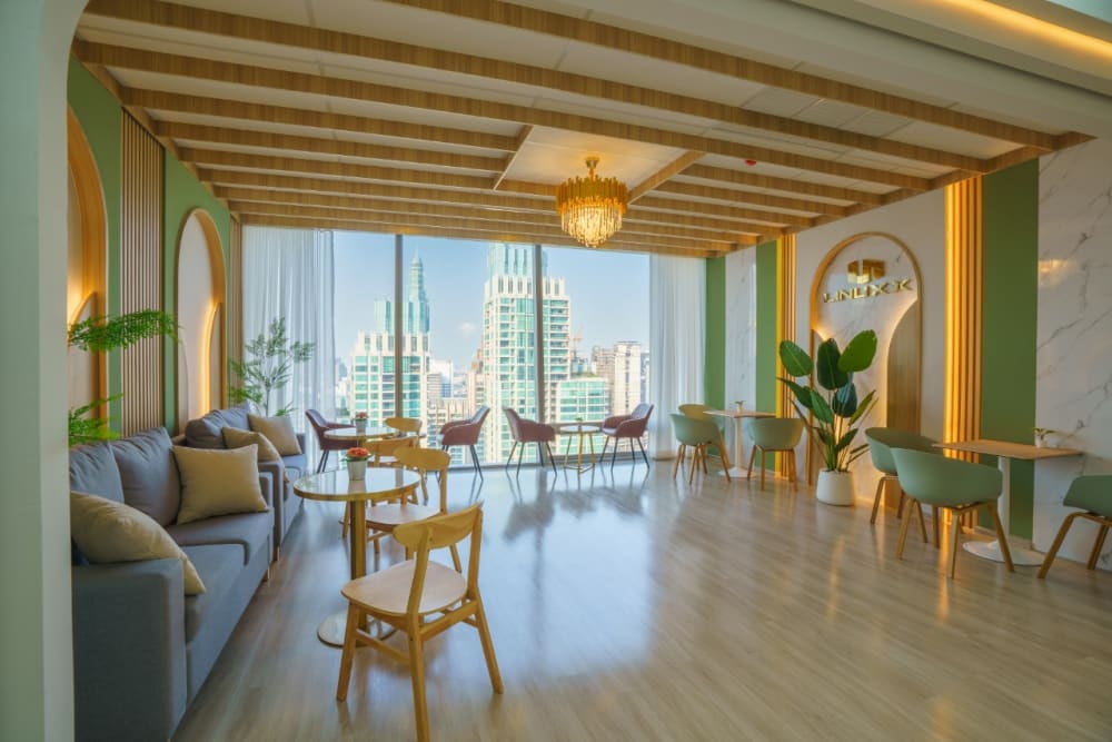 Vanissa Building, 24th Floor