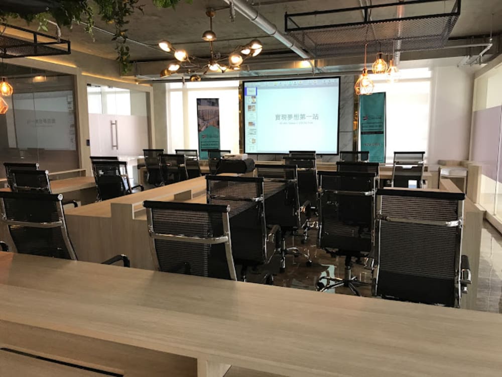 D Cubic Space Bangkok