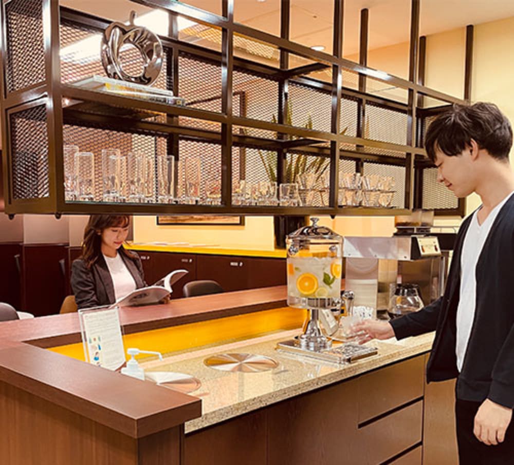 Servcorp-NMF Hakata Ekimae Building