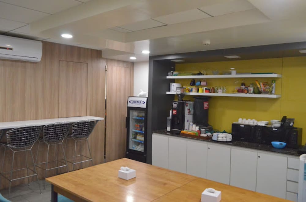 Quest Offices Bandra East