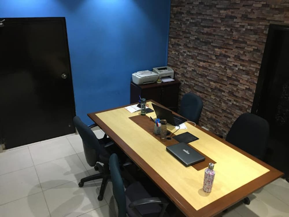 co workingclan Karachi