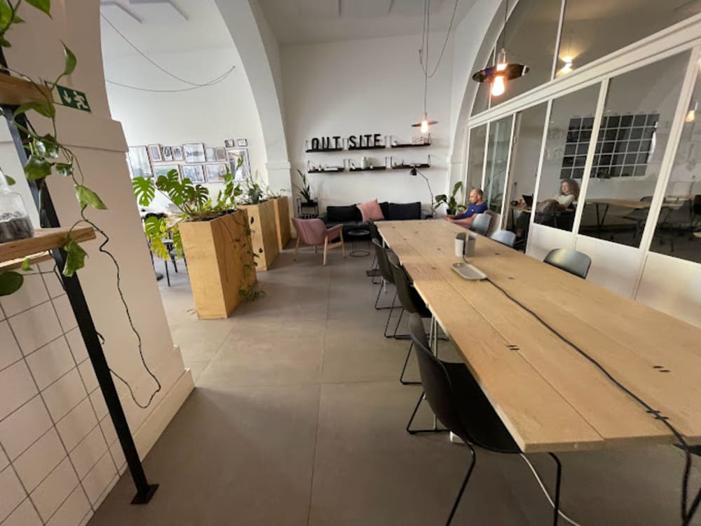 Outsite Cowork Cafe- Lisbon