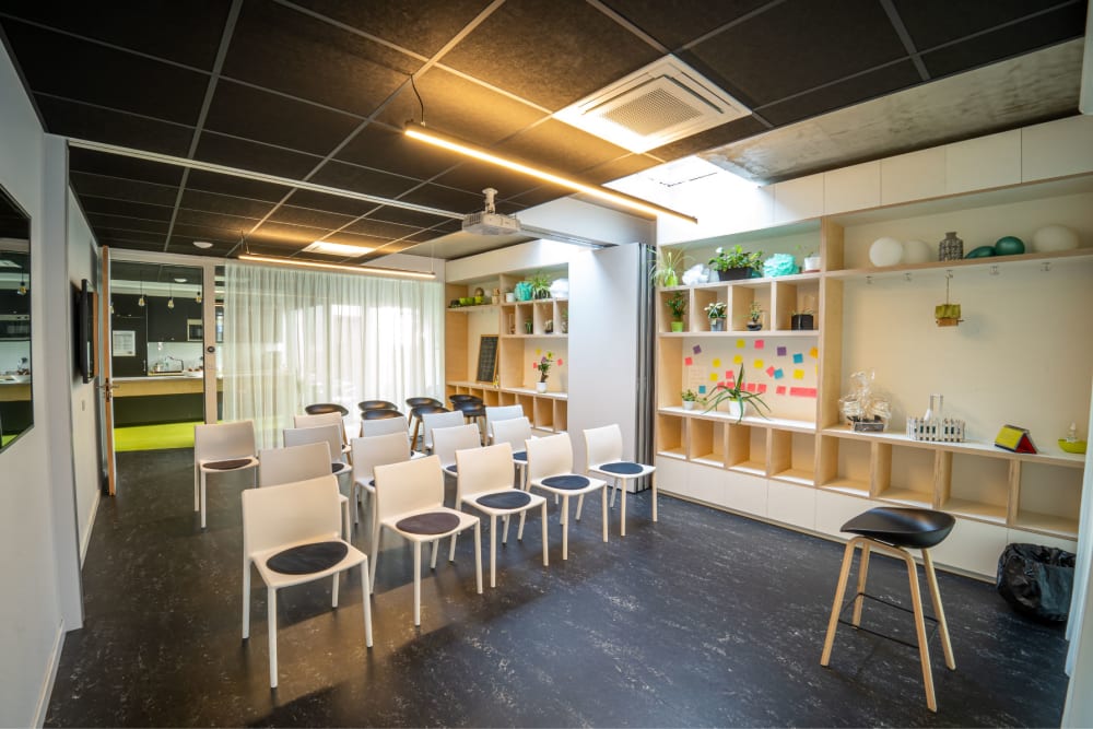 CRO WORK IN Coworking, Salles de Réunion