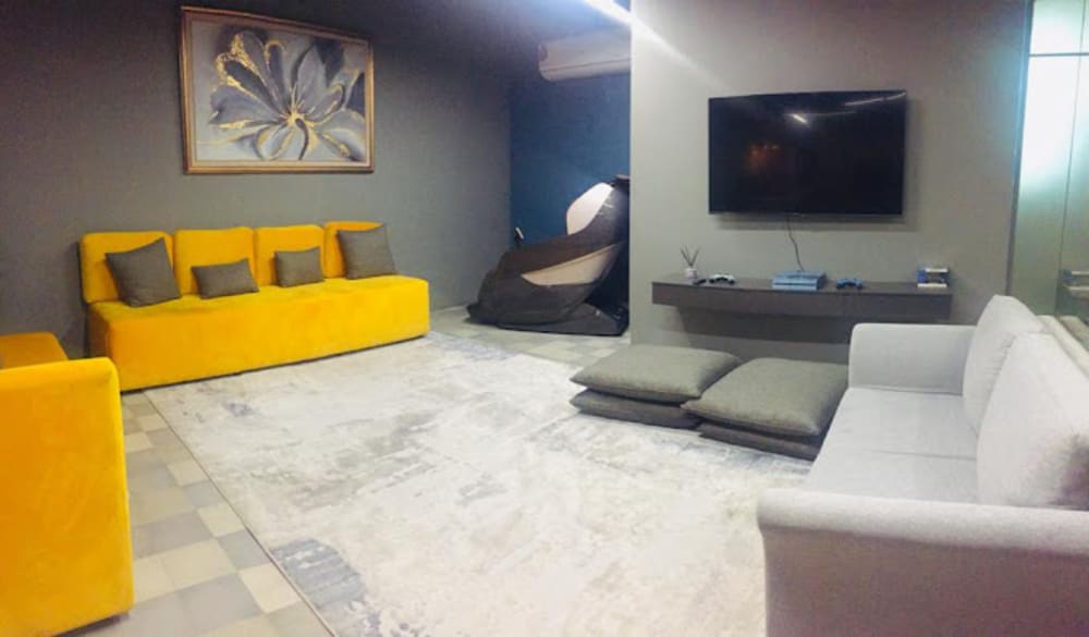 vSublet Spaces Lahore
