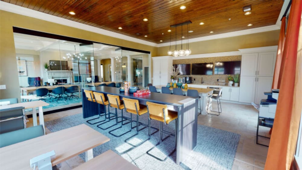 Apt CoWork at Cottonwood Ridgeview