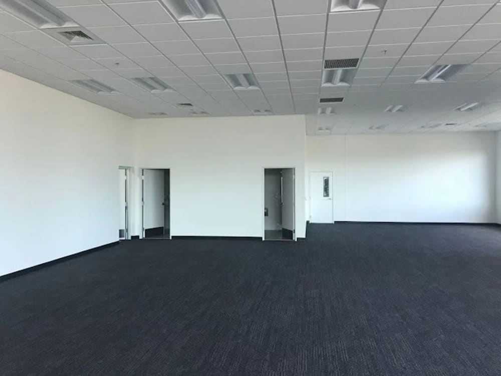 Cubework 83rd Ave suite