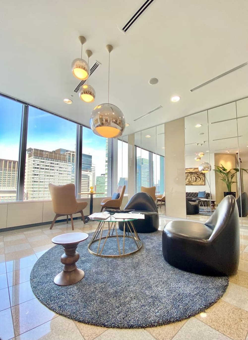 Servcorp Marunouchi Trust Tower Main