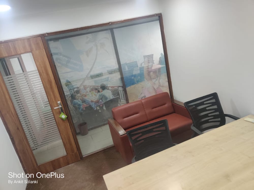 Luxuria Clubs & Coworks