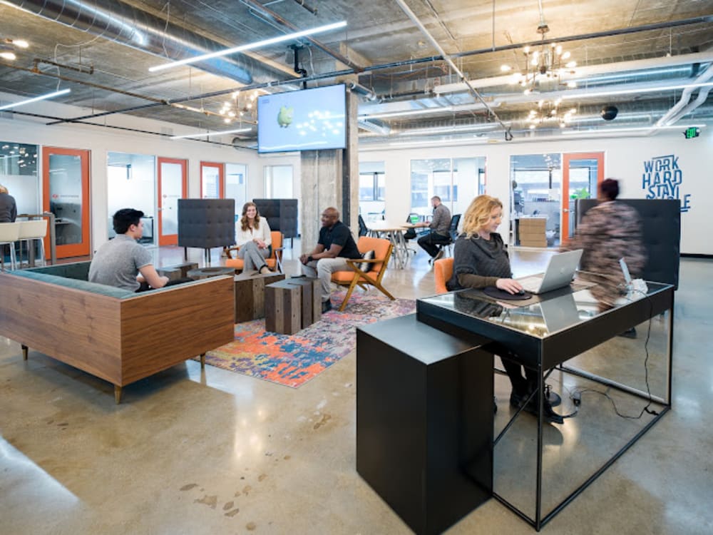 Expansive The Capitol