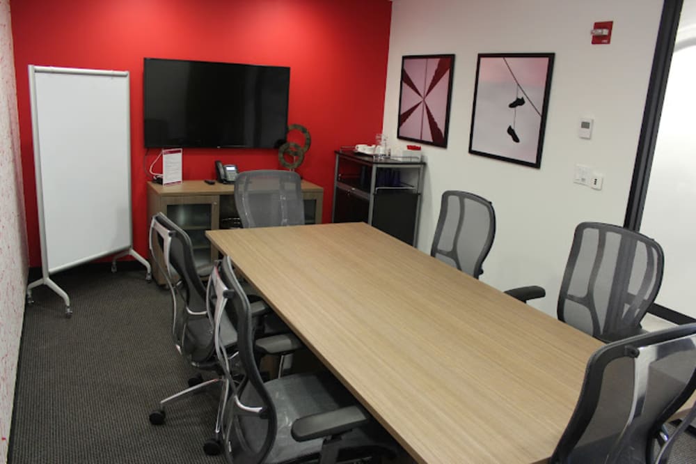 Regus Schraffts Center-Charlestown