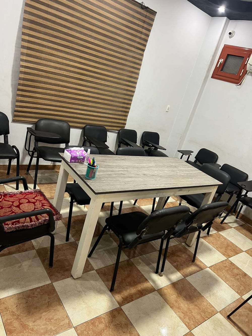 https://www.tiktok.com/@sarrahcoworkingspace?_r=1&
