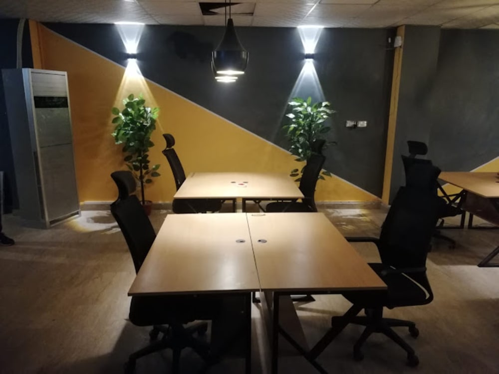 Pneurs Coworking Space