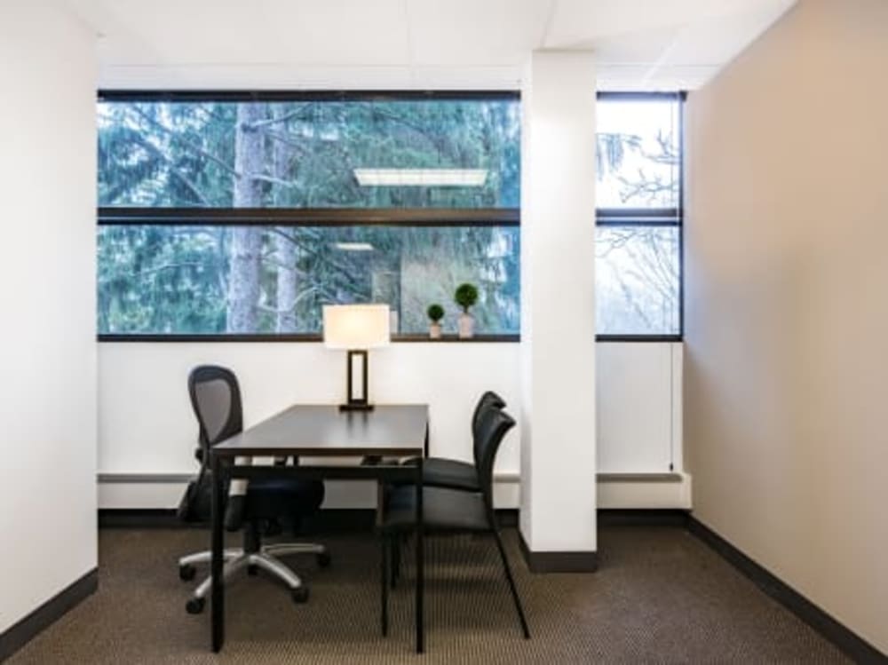 Regus-Bloomfield Hill