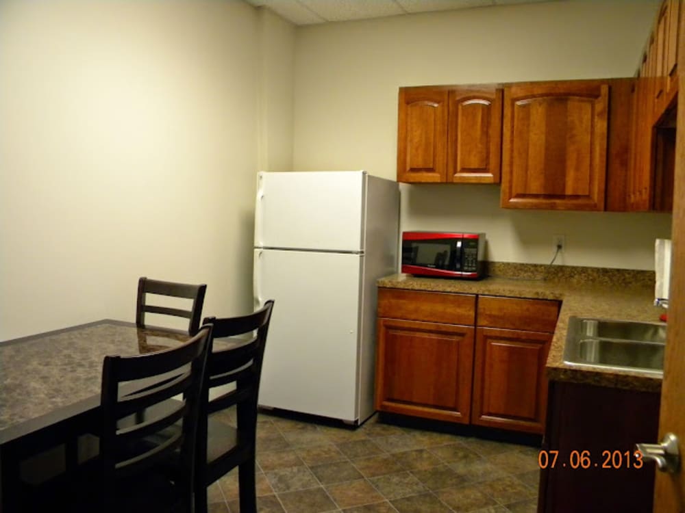 Wilshire Business Wilshire-Lincoln