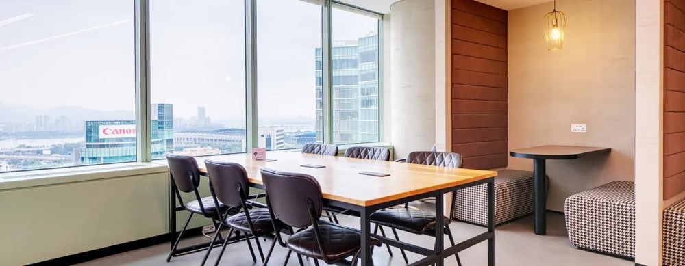 The Executive Centre-Glass Tower