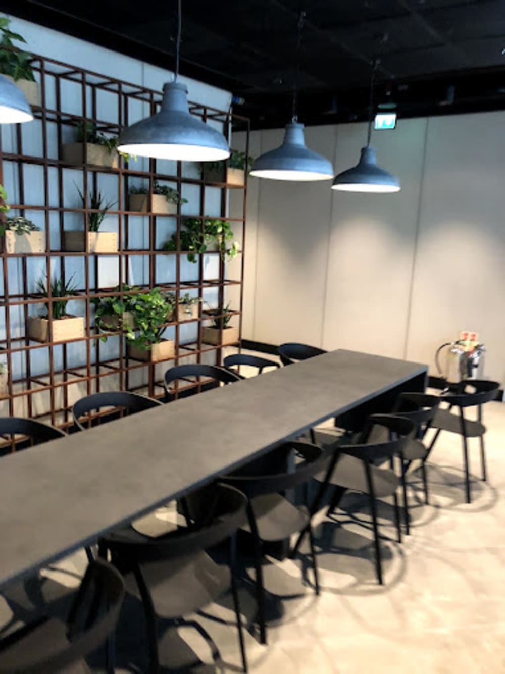 Dellhonen East London