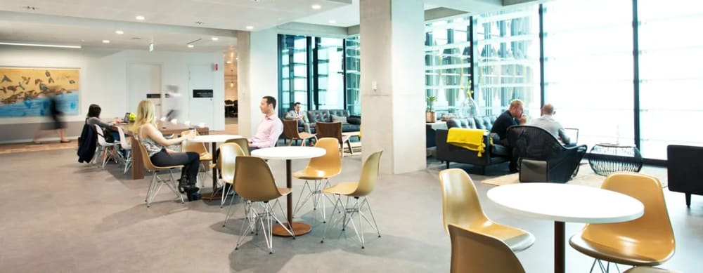 The Executive Centre-Three International Towers