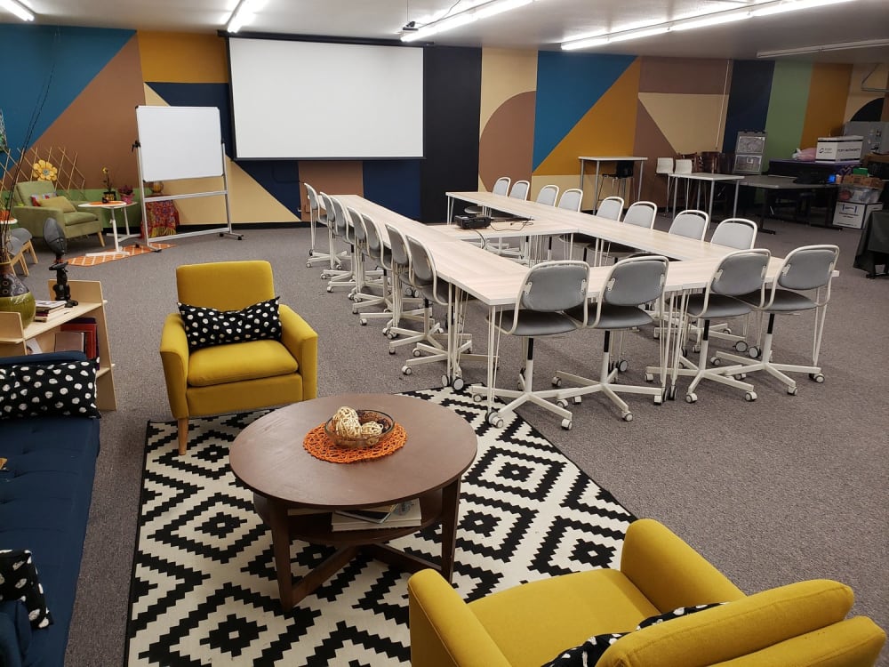 Black Dot 1437 S Jackson St