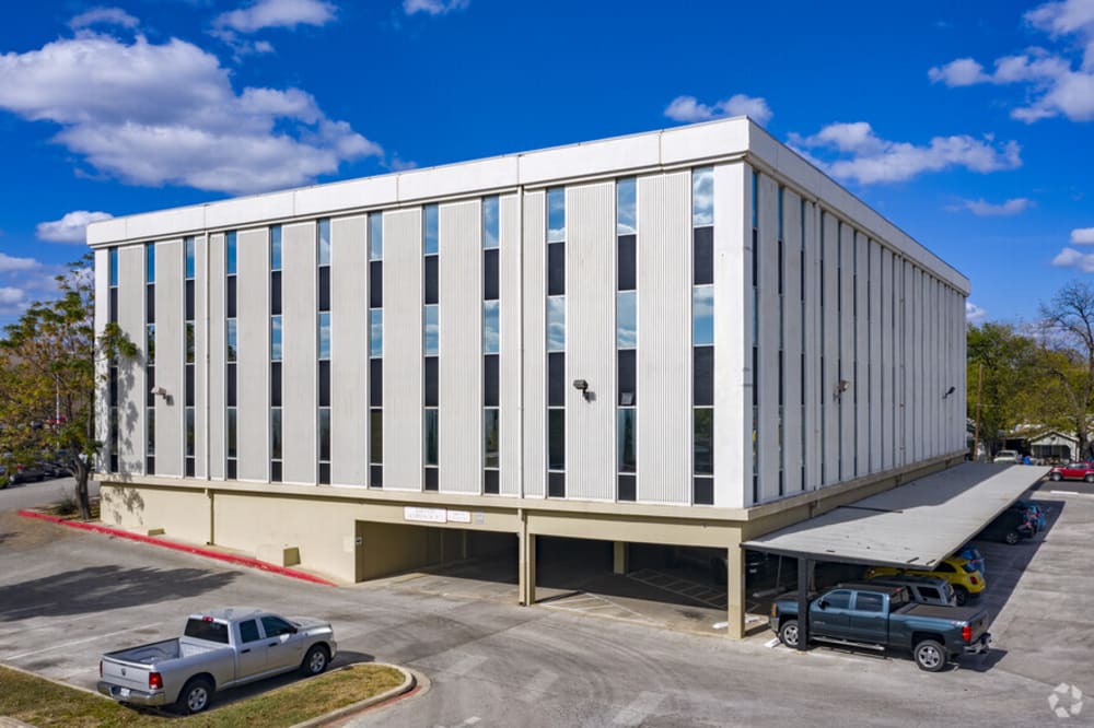 Autonomous Buildings Office Space-700 LP