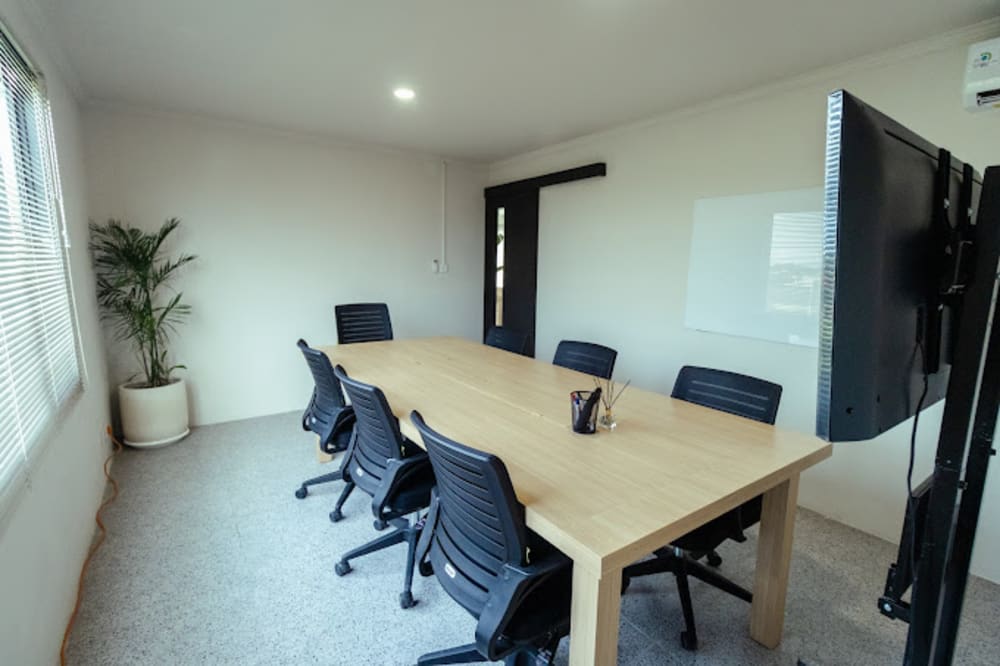 PUCO Rooftop Coworking space Eatery