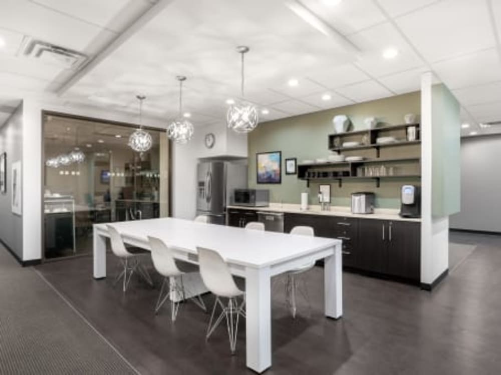 Regus Bay St- Toronto