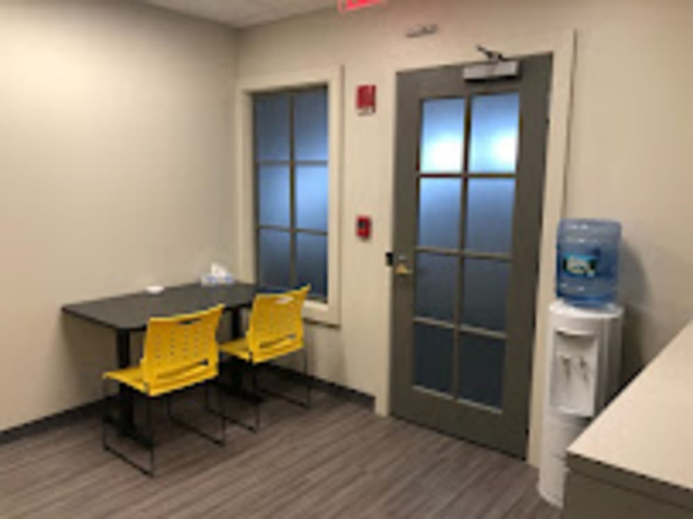 Vansanity 500 Commonwealth Ave