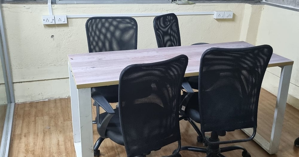 Mini Desks Navi Mumbai