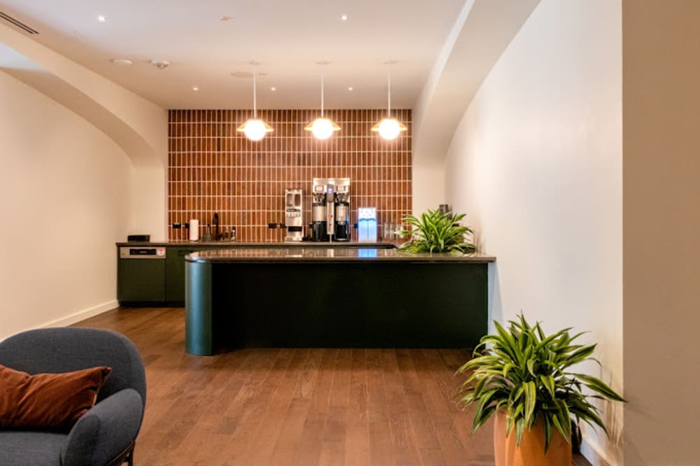 Industrious  999 Peachtree St NE