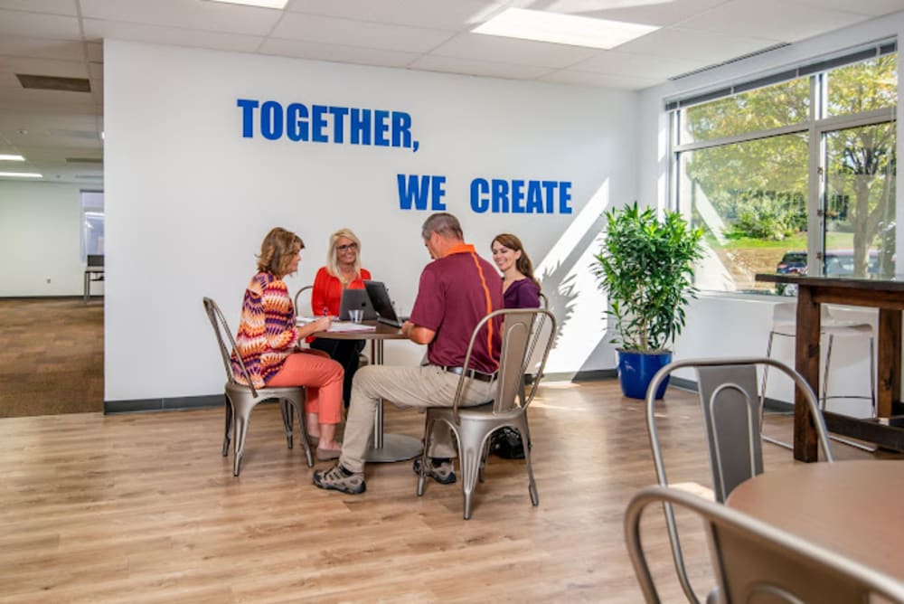 COgro - Co-working and LABS