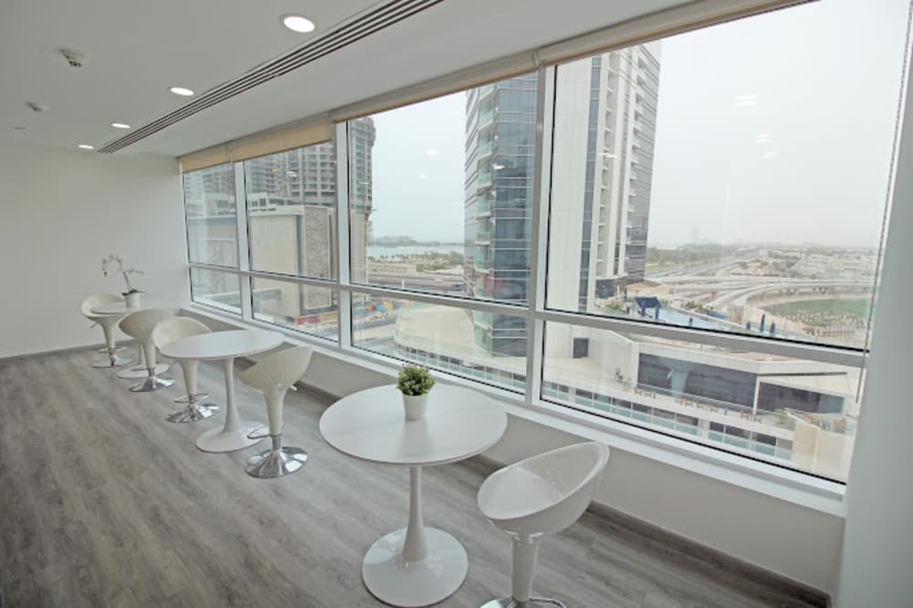 REACH BUSINESS CENTER