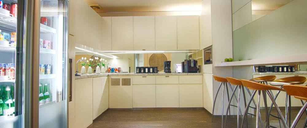 CEO SUITE - Indonesia Stock Exchange