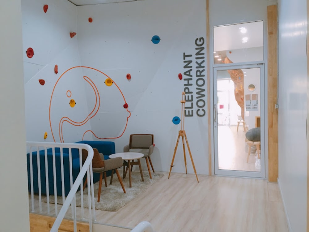 Elephant Cafe & Coworking