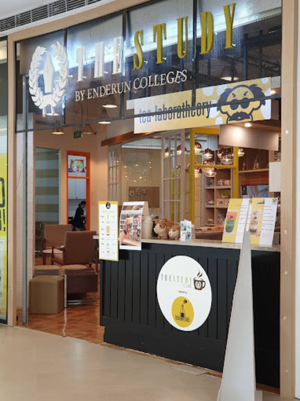 Enderun Coworking Podium