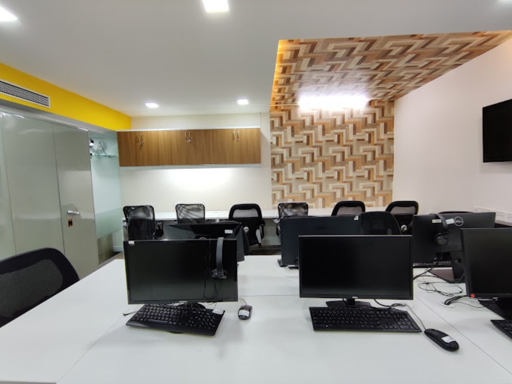 Community Coworks Solitaire Park